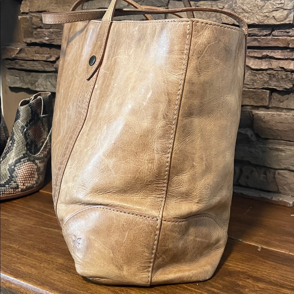 Frye Melissa Shopper Tote Distressed leather Bag -Beige- $358 - Picture 6 of 16